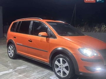 Авто Volkswagen Touran 2008 № 8313491