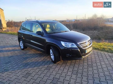 Авто Volkswagen Tiguan 2008 № 8313706