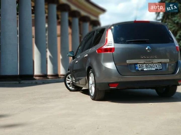 Авто Renault Grand Scenic 2011 № 8314146