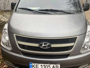 Авто Hyundai H-1 2010 № 8314320