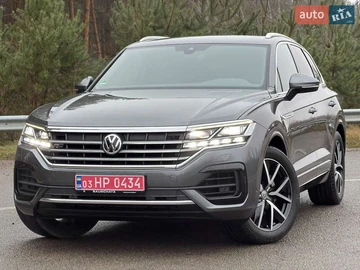 Авто Volkswagen Touareg 2019 № 8314578