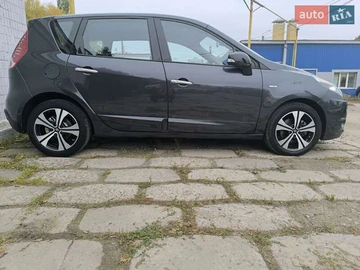 Авто Renault Scenic 2011 № 8314752