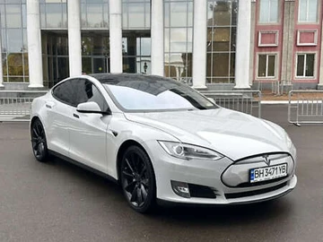 Авто Tesla Model S 2013 № 8314805