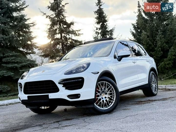 Авто Porsche Cayenne 2012 № 8314882