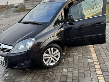 Авто Opel Zafira 2011 № 8315154