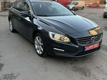 Авто Volvo V60 2015 № 8315313