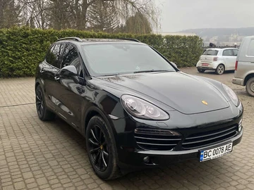 Авто Porsche Cayenne 2013 № 8315429