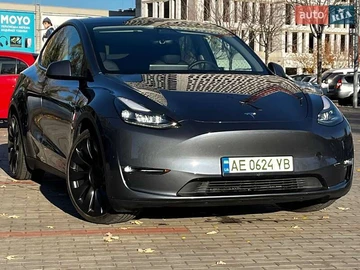 Авто Tesla Model Y 2023 № 8315546