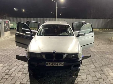 Авто BMW 5 Series 1999 № 8315599