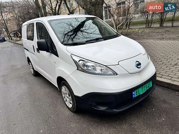 Авто Nissan E-Nv200 2015 № 8315861