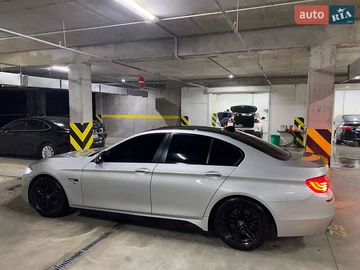 Авто BMW 5 Series 2010 № 8316061