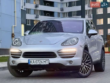 Авто Porsche Cayenne 2013 № 8316162