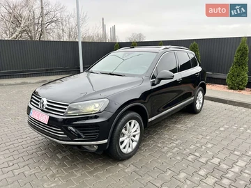Авто Volkswagen Touareg 2015 № 8316215