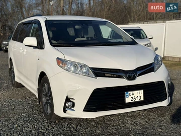 Авто Toyota Sienna 2018 № 8316230