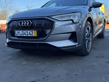 Авто Audi E-Tron 2021 № 8316254