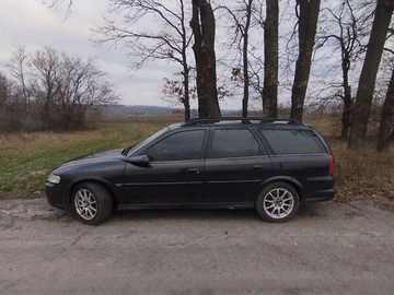 Авто Opel Vectra 2001 № 8316483