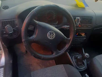 Авто Volkswagen Golf 2002 № 8316551