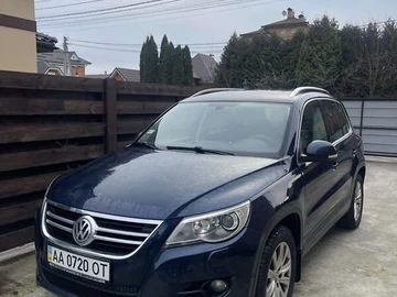 Авто Volkswagen Tiguan 2010 № 8316901