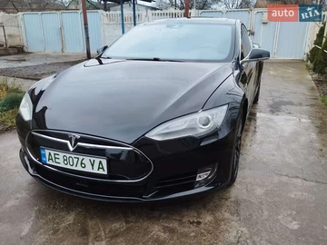 Авто Tesla Model S 2015 № 8317049