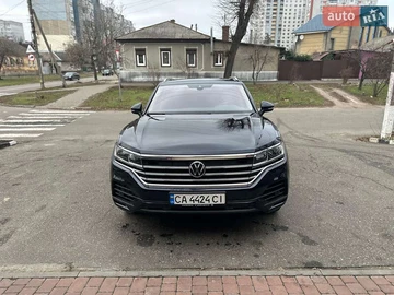 Авто Volkswagen Touareg 2020 № 8317328