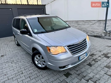 Авто Chrysler Grand Voyager 2012 № 8317652