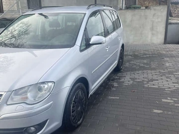 Авто Volkswagen Touran 2008 № 8317686