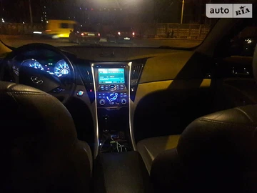 Авто Hyundai Sonata 2011 № 8317725