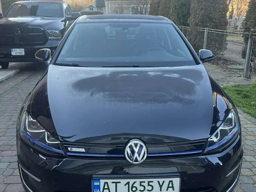 Авто Volkswagen E-Golf 2016 № 8317812