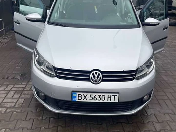 Авто Volkswagen Touran 2011 № 8317814