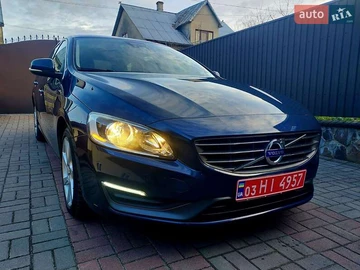Авто Volvo V60 2014 № 8317946