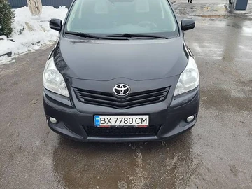 Авто Toyota Verso 2011 № 8318180