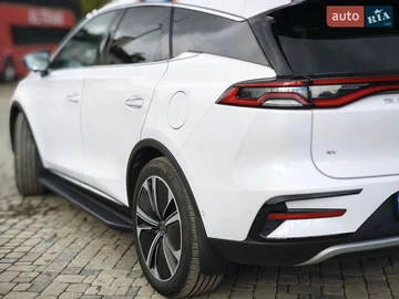 Авто BYD Tang 2023 № 8318400