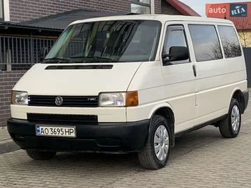 Авто Volkswagen Transporter 2000 № 8318896