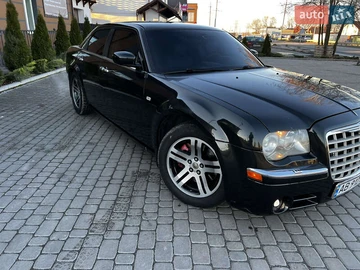 Авто Chrysler 300C 2004 № 8318981