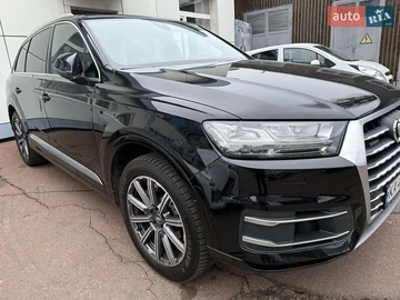 Авто Audi Q7 2017 № 8319140