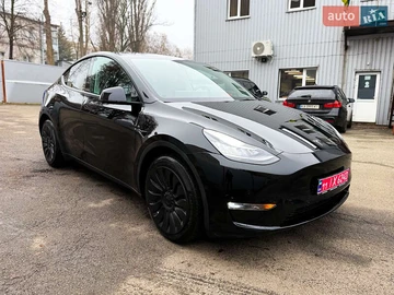 Авто Tesla Model Y 2022 № 8319146