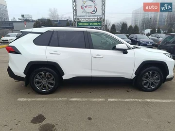 Авто Toyota Rav4 2023 № 8319788