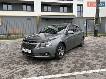 Авто Chevrolet Cruze 2010 № 8319932