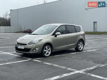 Авто Renault Grand Scenic 2011 № 8320031