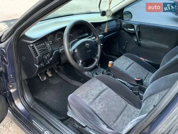 Авто Opel Vectra 2000 № 8320484