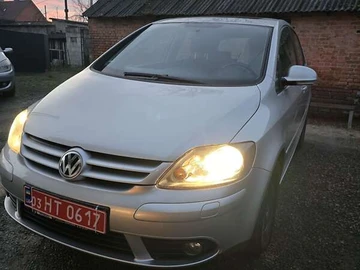 Авто Volkswagen Golf Plus 2006 № 8320604