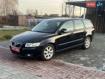 Авто Volvo V50 2011 № 8320793