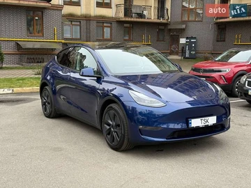 Авто Tesla Model Y 2024 № 8321167