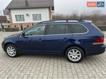 Авто Volkswagen Golf 2010 № 8321563