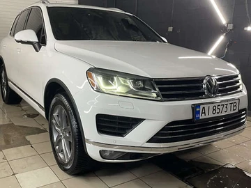Авто Volkswagen Touareg 2015 № 8321983