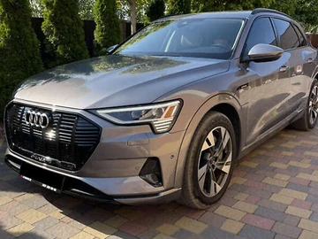 Авто Audi E-Tron 2022 № 8322008