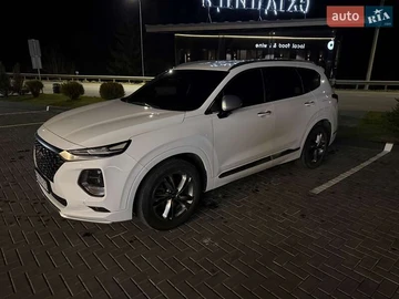Авто Hyundai Santa Fe 2018 № 8322011