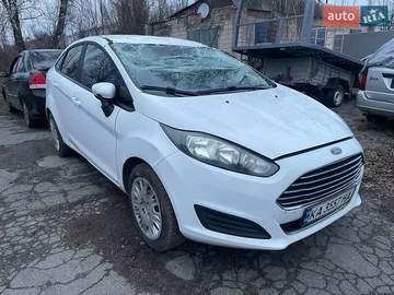 Авто Ford Fiesta 2015 № 8322147
