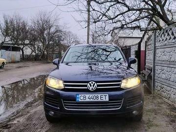 Авто Volkswagen Touareg 2014 № 8322512