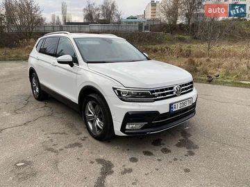 Авто Volkswagen Tiguan 2018 № 8323016